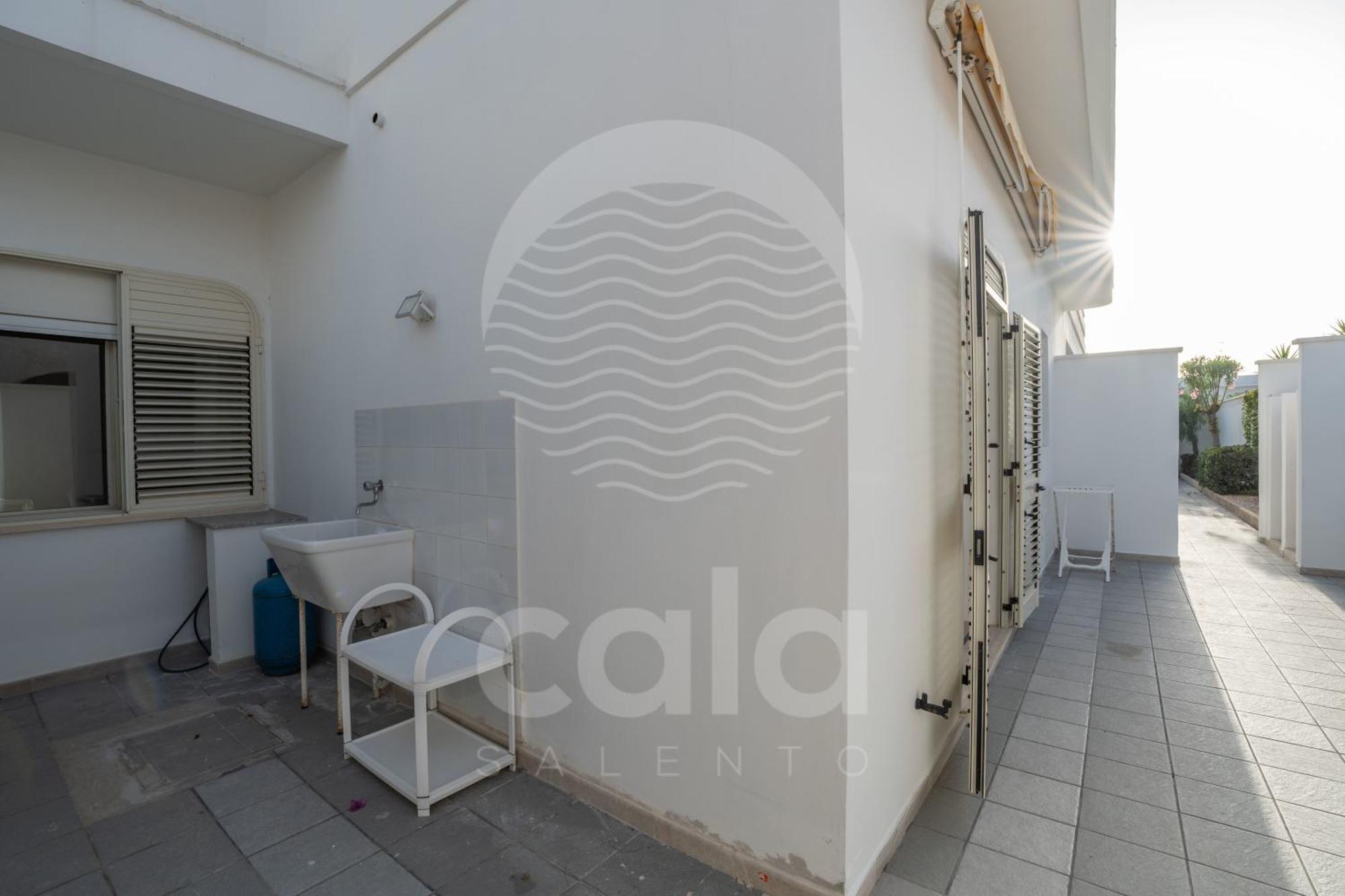Villa Waterfront By Cala Salento Porto Cesareo Exterior photo